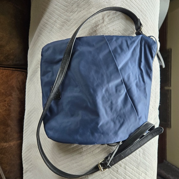 Handbag - Picture 2 of 5